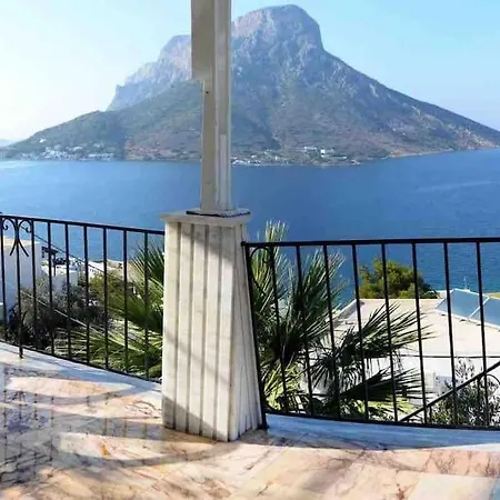 Apartament Thea Masouri