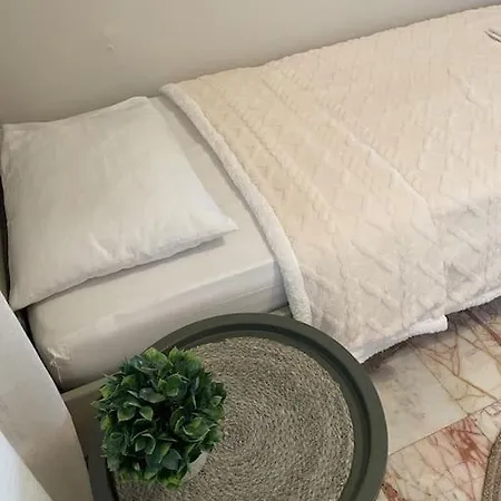 Apartment Thea *
