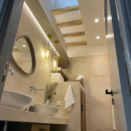 Thea Apartment Masouri